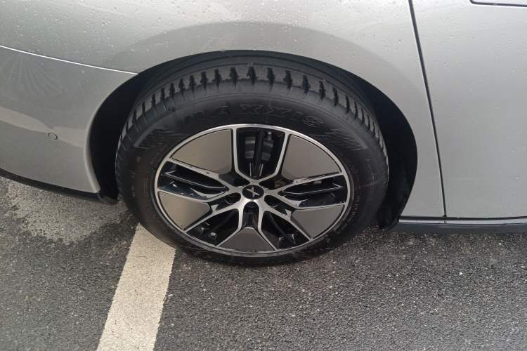 Used XPeng P7 2023 P7i 702 Pro Exterior 5