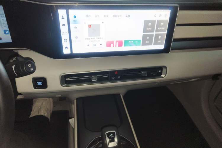 Used Geely Auto icon 2023 1.5TD Chocolate Smoothie Edition Audio And AC Panel