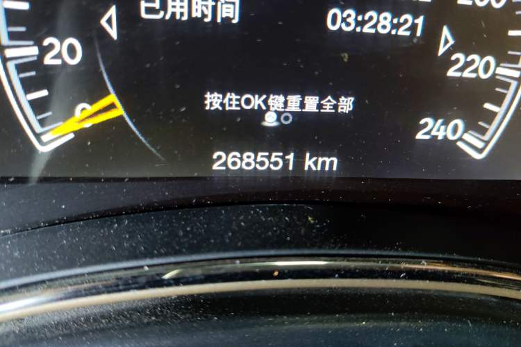 Used Jeep Grand Cherokee 2014 3.6L Elite Navigation Edition Odometer Close Up