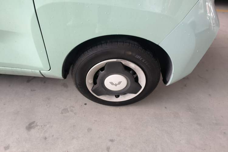 Used Wuling Hongguang MINIEV 2021 Macaron Premium Model – Lithium Iron Phosphate
