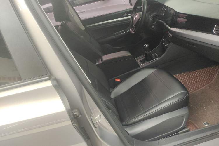 Used Volkswagen Bora 2019 1.5L Manual Fashion Edition Right Front Seat