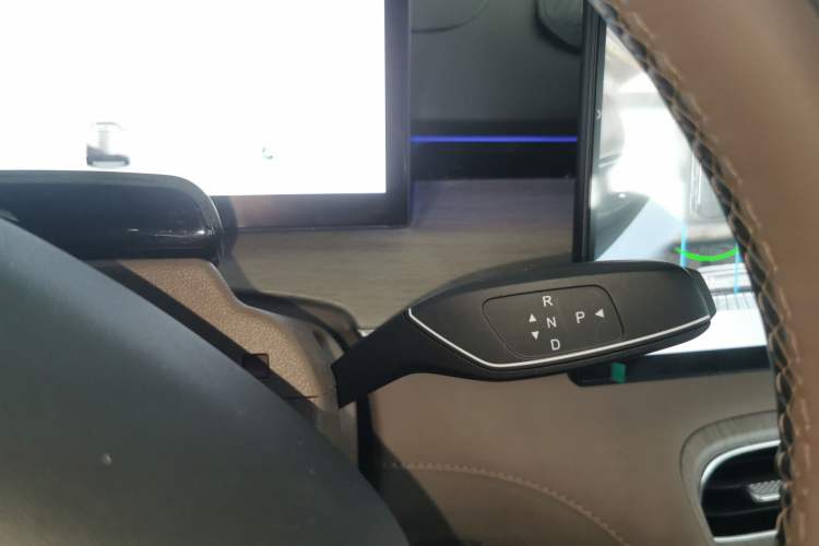 Used Chery Tiggo 8 PLUS C-DM 2025 1.5T 116 km Prestige Version 5 Seats
