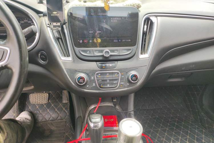 Used Chevrolet Malibu XL 2019 535T CVT Active Version Audio And AC Panel