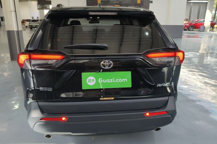 Used Toyota RAV4 2024 2.0L CVT Two-Wheel Drive Urban Edition
