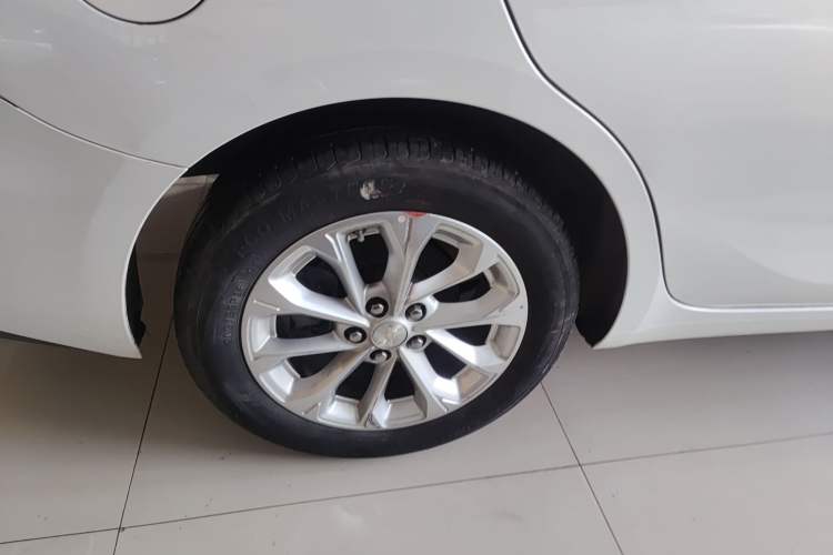 Used Chevrolet Monza 2024 1.5L Dual-Clutch Enjoyment Edition Right Rear Wheel Hub