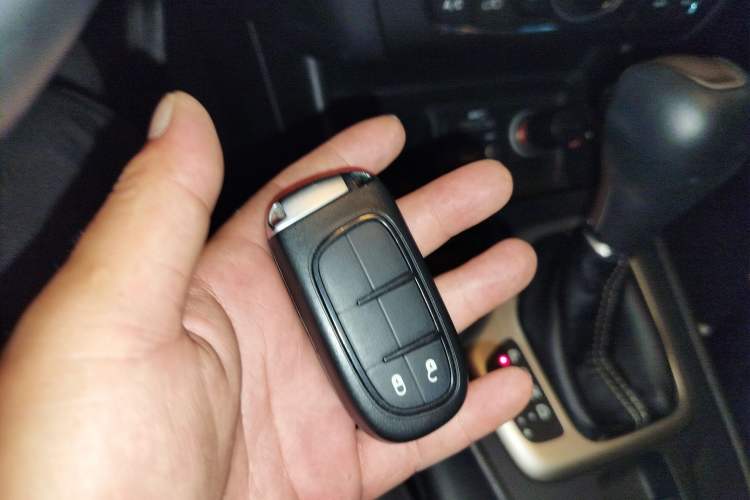 Used Jeep Cherokee 2016 2.4L Leading Edition