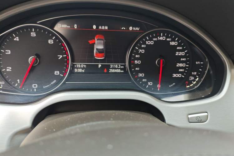 Used Audi A8 2013 A8L 45 TFSI quattro Luxury Model Odometer Close Up