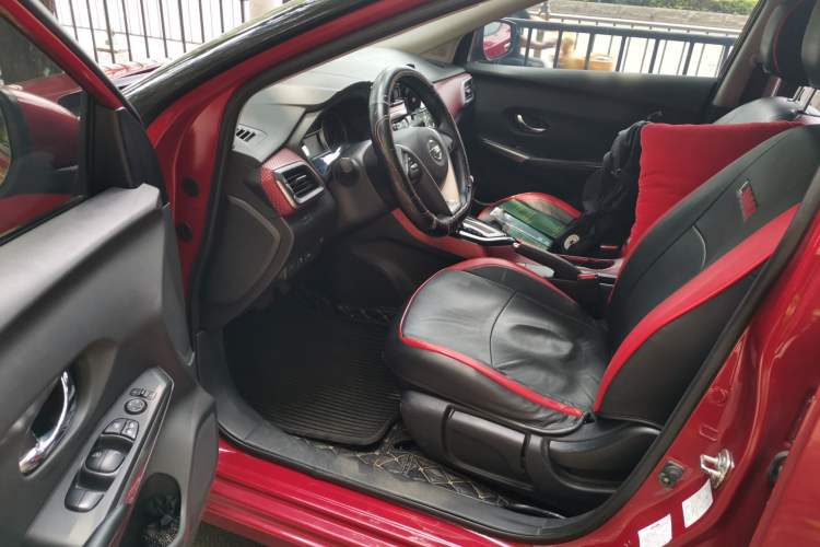 Used Nissan Lannia 2019 1.6L CVT Smart Connect Smart Cool Version China V Standard Driver Seat