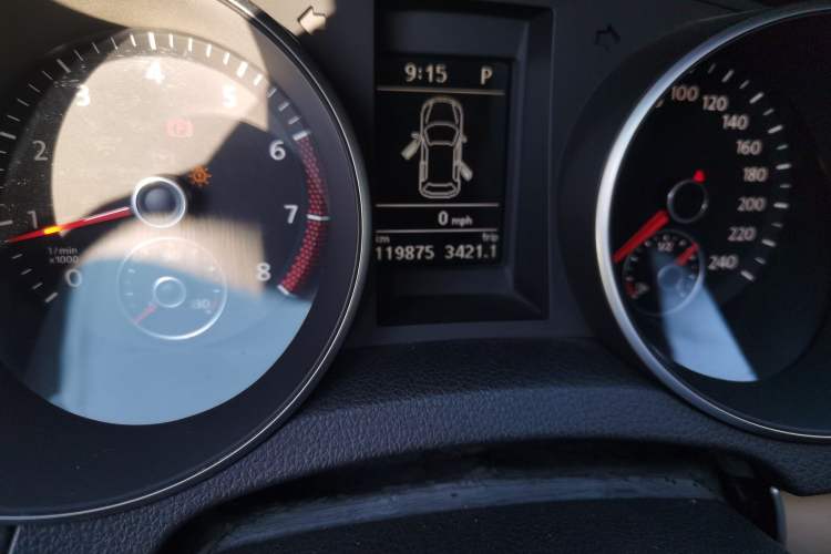 Used Volkswagen Golf 2012 1.4TSI Automatic Luxury Edition
