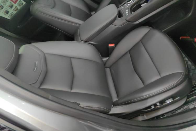 Used Cadillac XT5 2023 2.0T Two-Wheel-Drive Fashion Edition