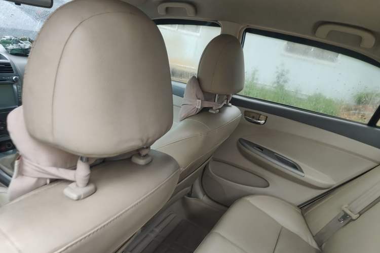 Used BYD L3 2012 1.5L Manual Comfort Edition Headliner