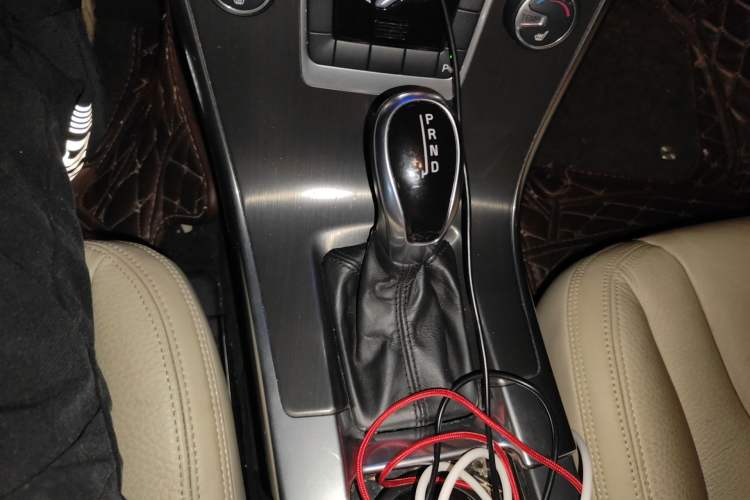 Used Volvo XC60 2014 T5 Zhiyi Edition Gear Lever