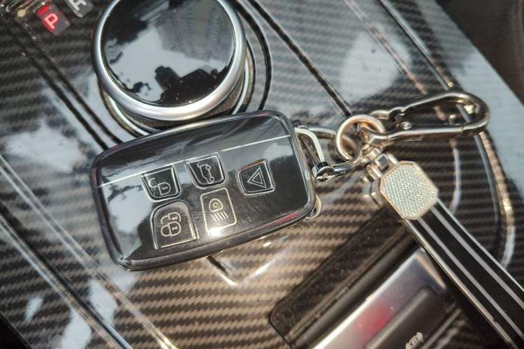 Used Land Rover Discovery Sport 2019 240 PS SE Version China V Standard