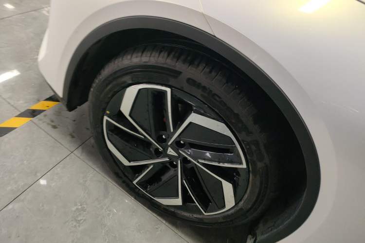 Used Deepal L07 2026 Model 550Ultra Huawei Qiankun ADS SE Edition
