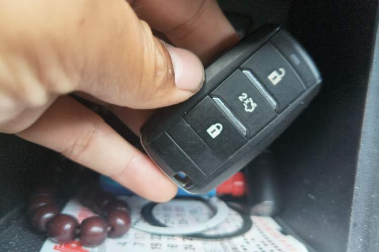 Used CHANGAN Eado 2018 High-Energy Edition 1.6L GDI Manual Pioneer Model China V Standard Vehicle Key