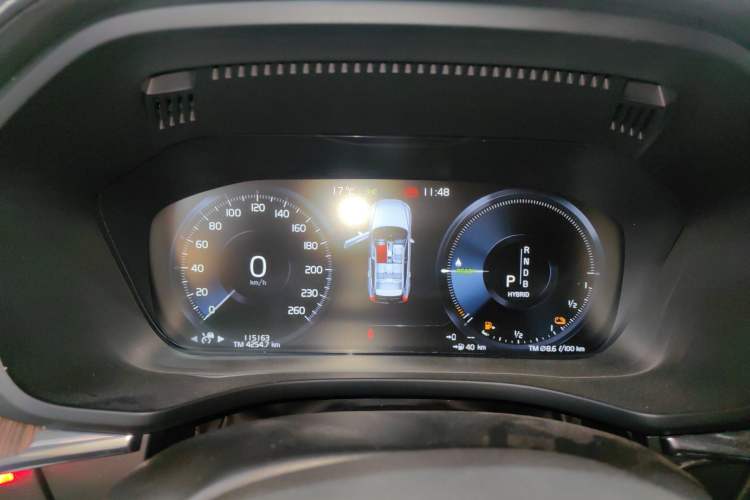 Used Volvo XC60 New Energy 2019 T8 E-Drive Hybrid Intelligent Luxury Sport Edition China V Standard Instrument Cluster