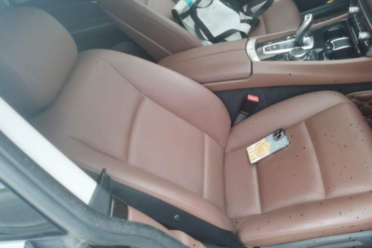 Used BMW 5 Series GT 2014 528i Leading Model
