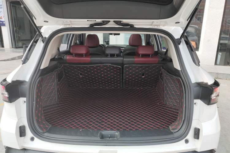 Used Dongfeng Aeolus AX7 2021 PRO 1.6T Automatic Smart Edition Trunk