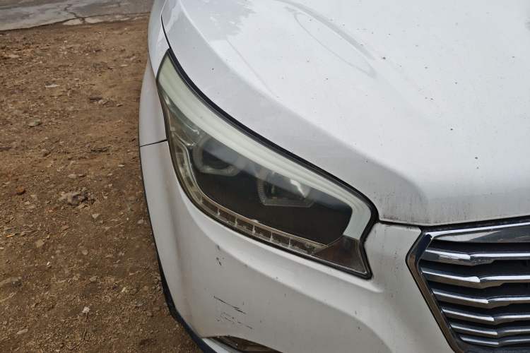 Used Huatai Santa Fe 2017 1.5T Gasoline Automatic Two-Wheel-Drive Elite Model
