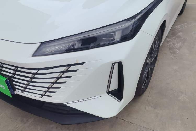 Used CHANGAN Eado 2024 1.5T GDI Automatic Flagship Edition Left Front Headlight