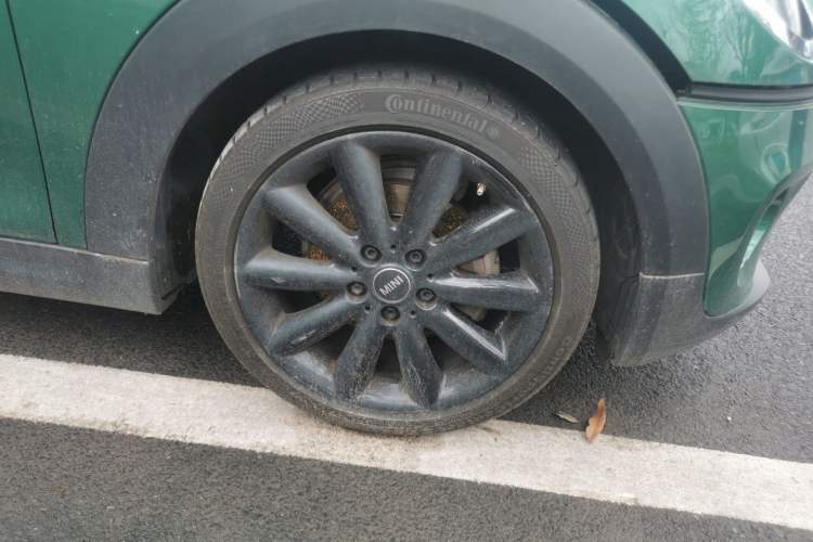 Used MINI MINI 2020 1.5T COOPER Classic Edition Three-Door Exclusive Color Version
