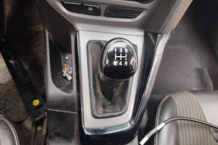 Used Ford Focus 2012 Sedan 1.6L Manual Fashion Edition
