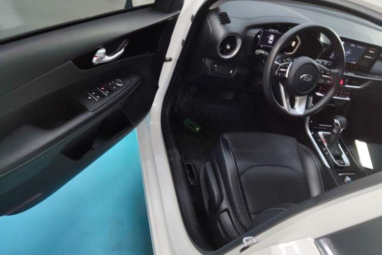 Used Kia K3 2019 1.5L CVT Smart Connectivity Version