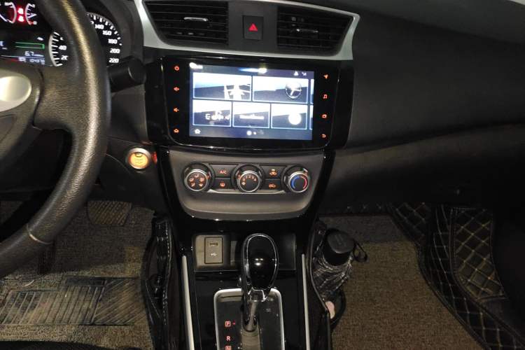 Used Nissan Sylphy 2019 1.6XV CVT Smart Connect Luxury Edition China V Standard Audio And AC Panel