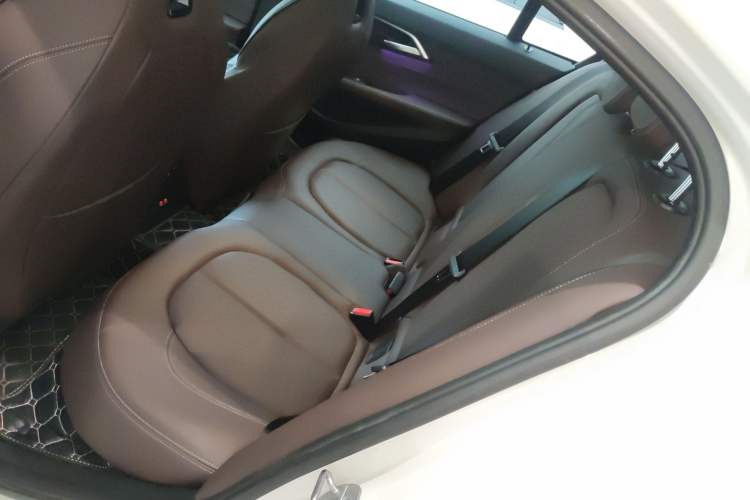 Used BMW 1 Series 2023 125i M Sport Night Edition Interior 4