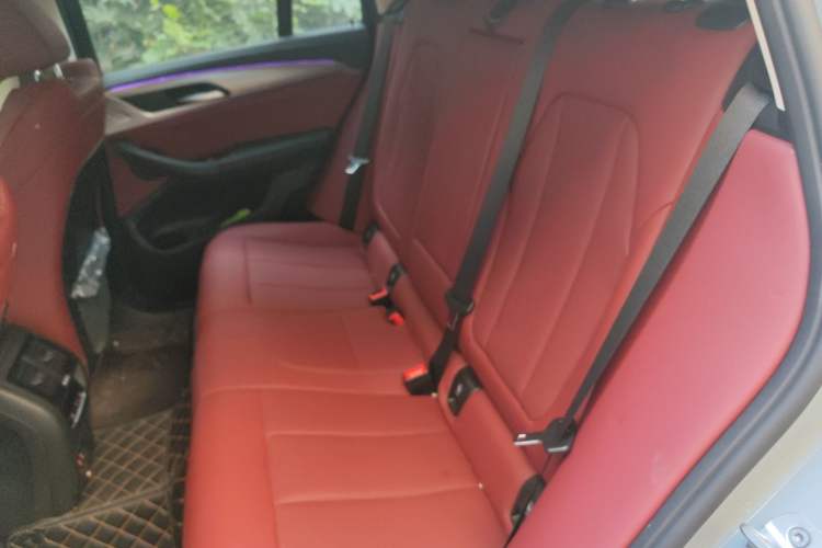 Used BMW X4 2022 xDrive 30i M Sport Package Left Rear Seat