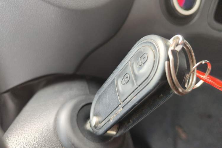 Used MG 3SW 2015 1.5L AMT Elite Model
