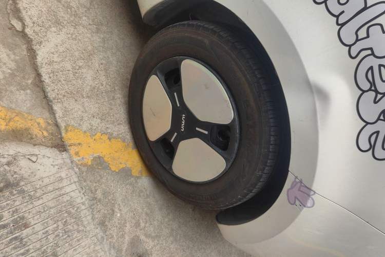 Used CHANGAN NEVO Lumin 2022 210km Sweet Edition Right Front Wheel Hub