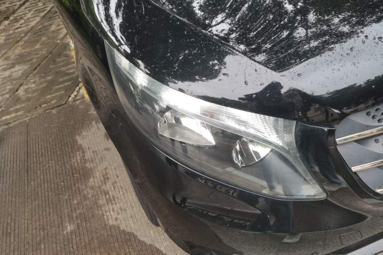 Used Mercedes-Benz Vito 2018 2.0T Elite Version 9 Seats China VI Emission Standard