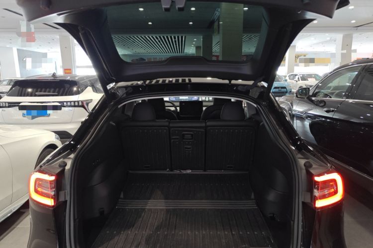 Used Tesla Model Y 2023 Rear-Wheel-Drive Version