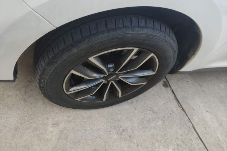 Used Wey VV5 2021 1.5T Two-Wheel Drive Smart Pioneer
