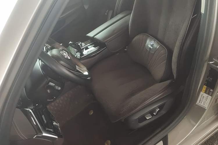 Used BMW 5 Series New Energy 2020 Mileage Upgrade Version 530Le Luxury Package
