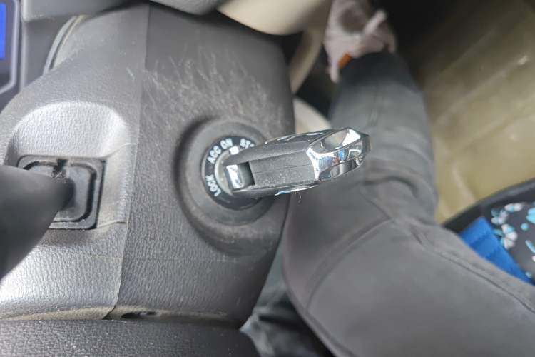 Used Hyundai Celesta 2011 1.6L Manual Comfort Edition