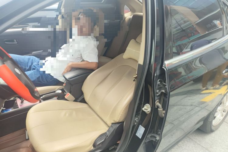 Used Hyundai Celesta 2011 1.6L Automatic Comfort Edition Left Front Seat