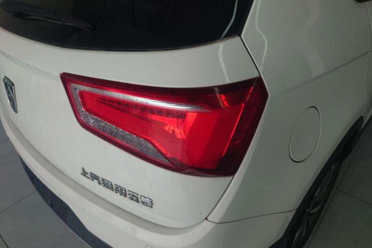 Used Baojun 560 2015 1.8L manual luxury version