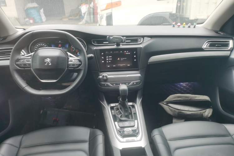 Used Peugeot 408 2020 360THP 10th Anniversary Edition Center Console