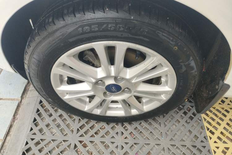 Used Ford Fiesta 2013 Hatchback 1.5L Automatic Fashion Edition
