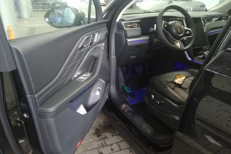 Used Hongqi HS7 PHEV 2024 2.0T PHEV Four-Wheel Drive Flagship Edition 6 Seats
