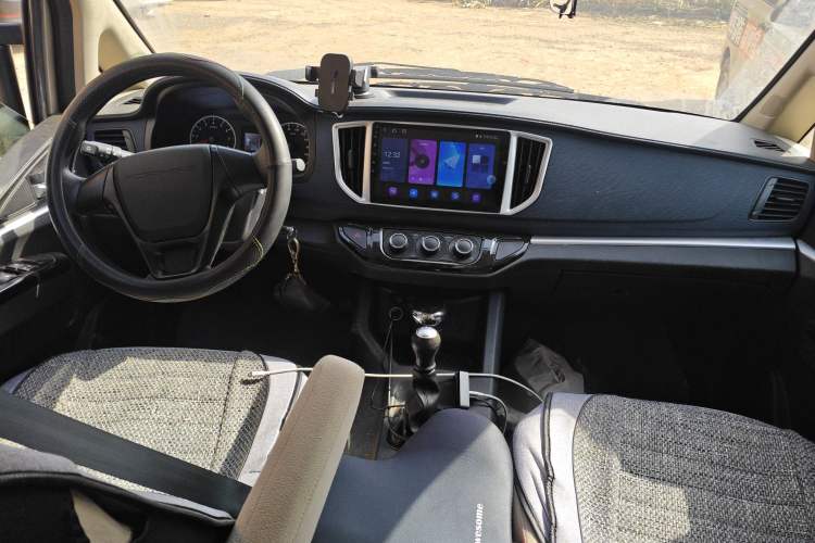 Used FORTHING Lingzhi 2025 M5 1.6L Long Wheelbase Base Model, 5 Seats