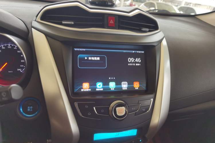 Used BYD Yuan New Energy 2018 EV360 Smart Connect Cool Edition
