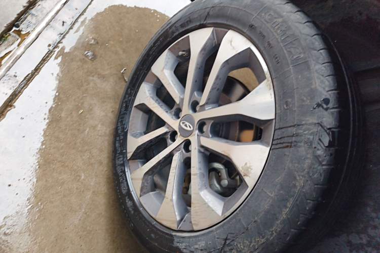 Used Chery Tiggo 8 2018 1.5 TCI Automatic Prestige 7-Seater Right Rear Wheel Hub