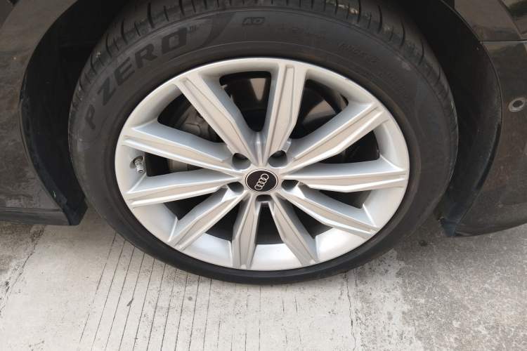 Used Audi A6L 2023 Revised 45 TFSI Prestige Dynamic Edition Right Front Wheel Hub