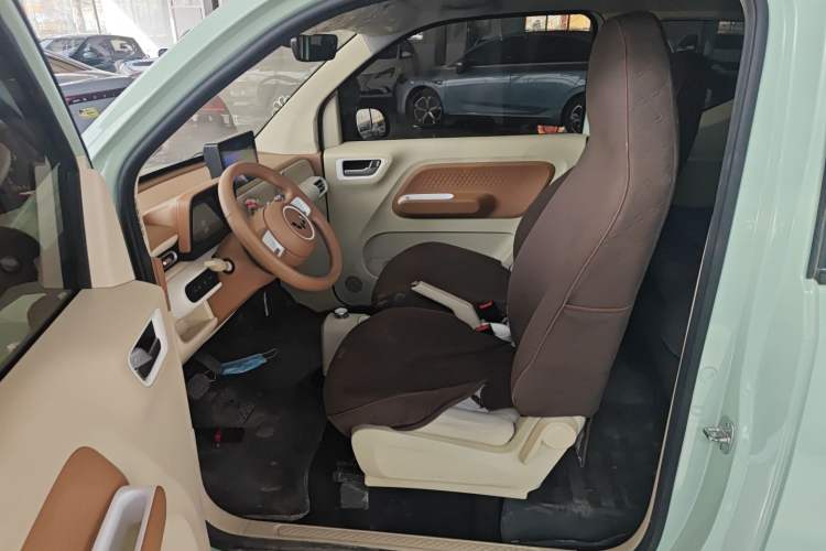 Used Wuling Hongguang MINIEV 2024 3rd Generation 215km Youth Edition
