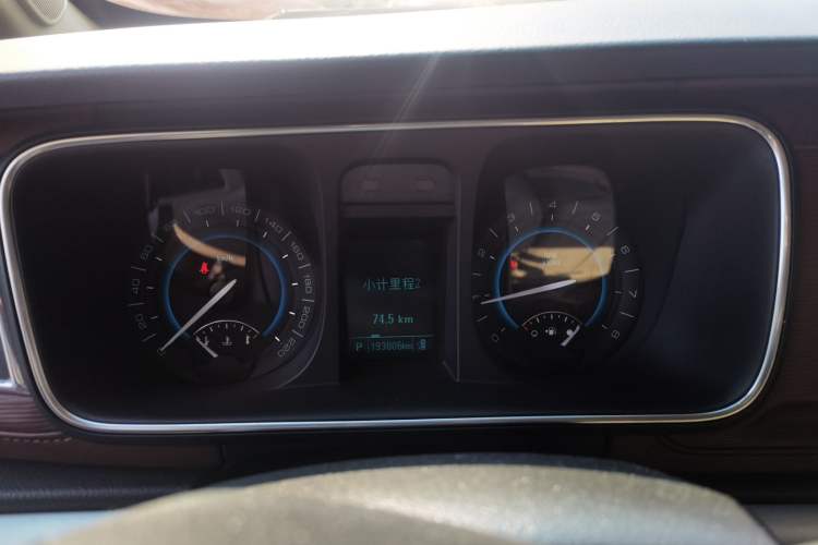 Used Buick GL8 2014 3.0L GT Luxury Business Haoya Edition