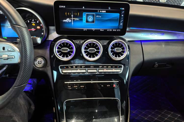 Used Mercedes-Benz C-Class 2019 C 260 Sport Edition Audio And AC Panel