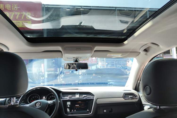 Used Volkswagen Tiguan L 2019 330TSI Automatic Two-Wheel Drive Panoramic Comfort Edition China V Standard
